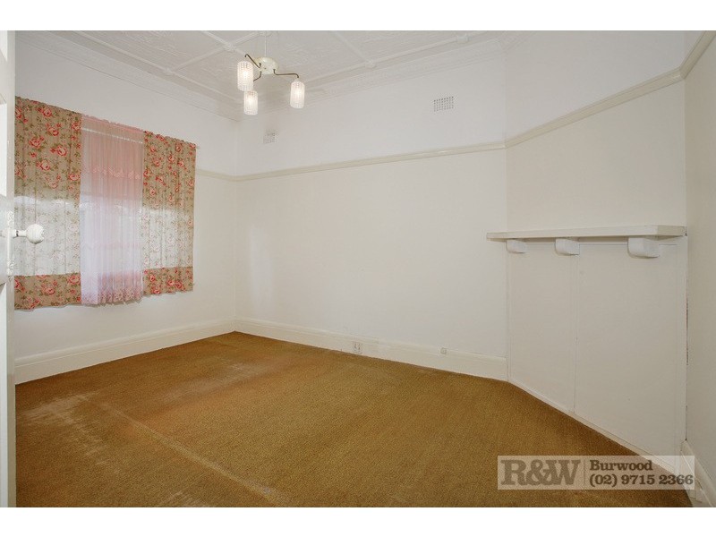 17 Ireland Street, Burwood NSW 2134