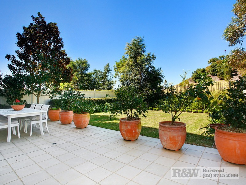 15/23 Peninsula Dr, Breakfast Point NSW 2137
