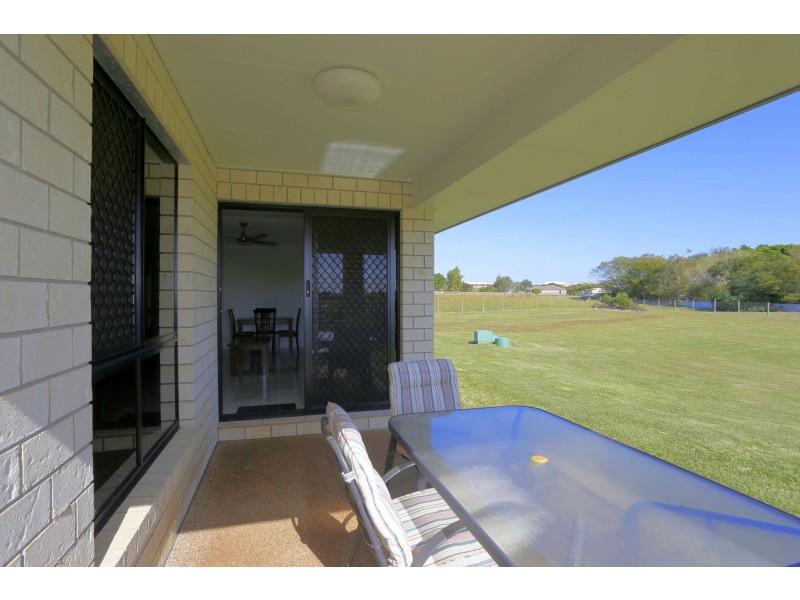 9 Whitesails Court, Innes Park QLD 4670