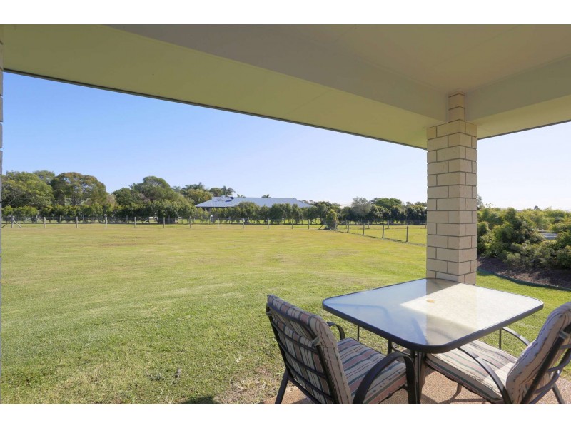 9 Whitesails Court, Innes Park QLD 4670