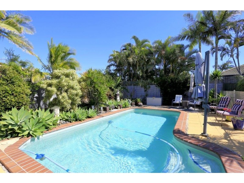 56 Shoreline Crescent, Bargara QLD 4670