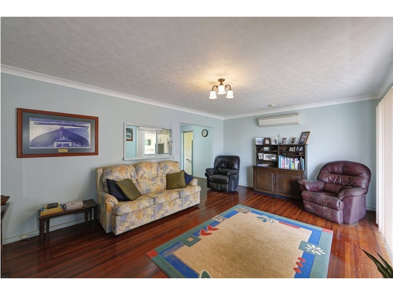 18 Whalley Street, Bargara QLD 4670