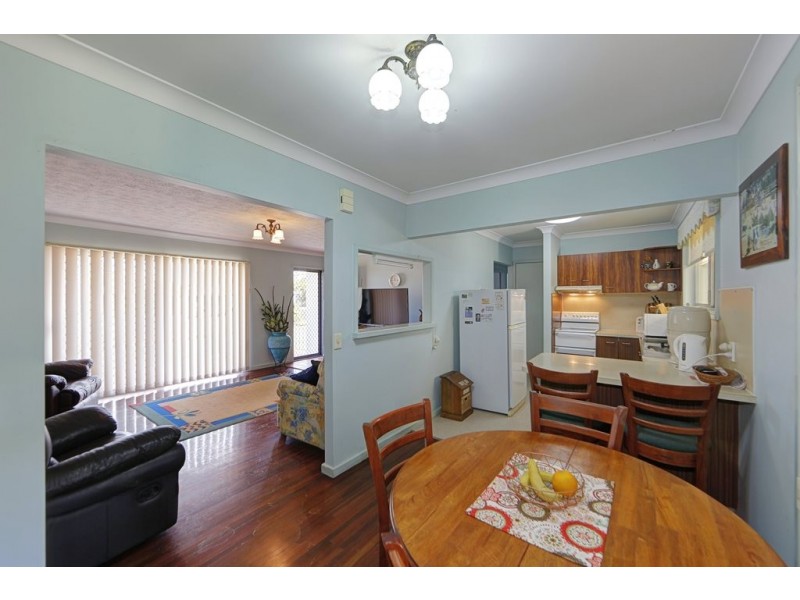 18 Whalley Street, Bargara QLD 4670