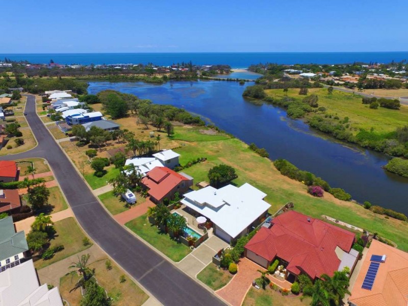 91 Fairway Drive, Bargara QLD 4670