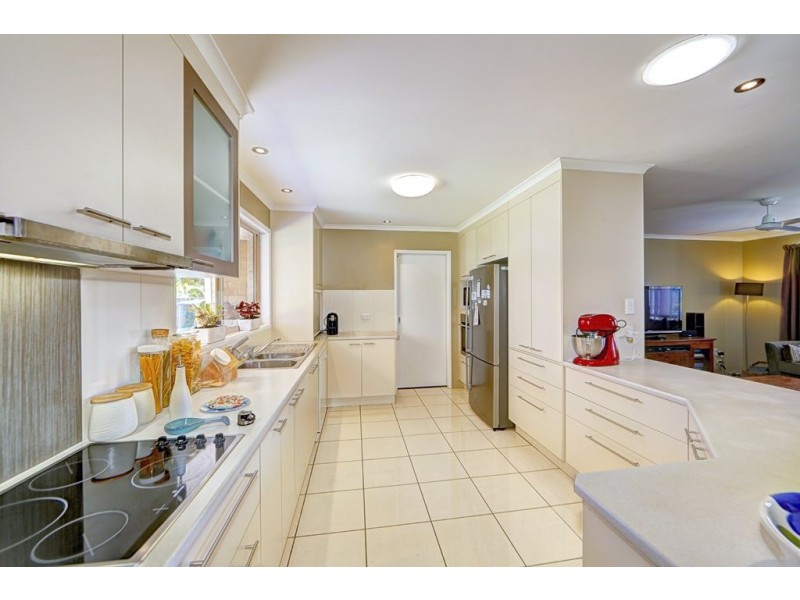 5 Foreshore Parade, Bargara QLD 4670