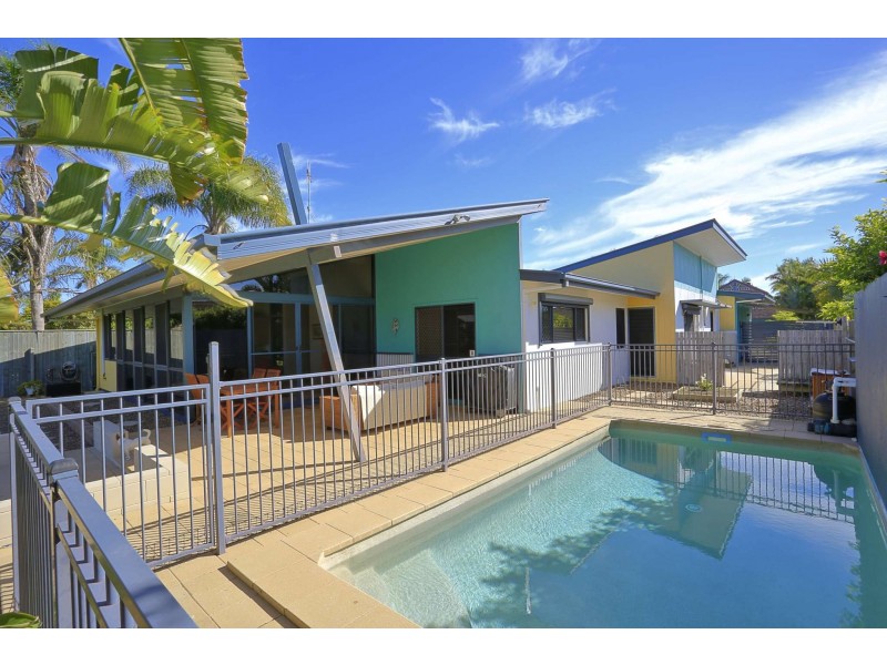 10 Lakeside Close, Bargara QLD 4670