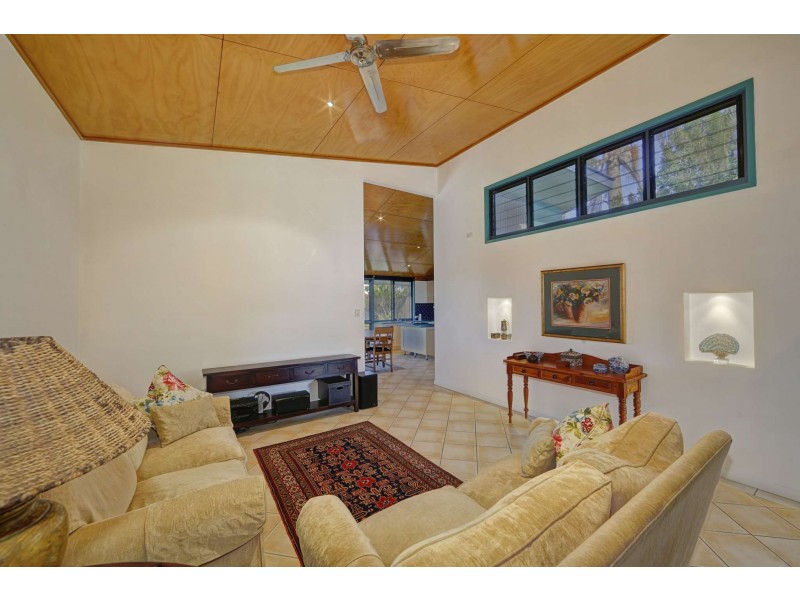 10 Lakeside Close, Bargara QLD 4670