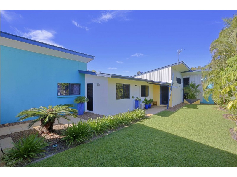 10 Lakeside Close, Bargara QLD 4670
