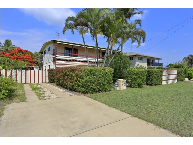 16 Esplanade, Innes Park QLD 4670