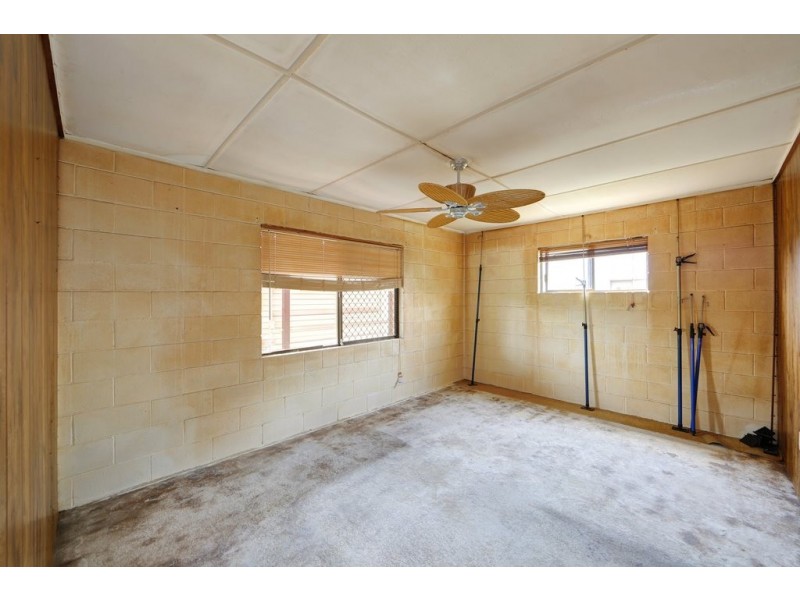 16 Esplanade, Innes Park QLD 4670