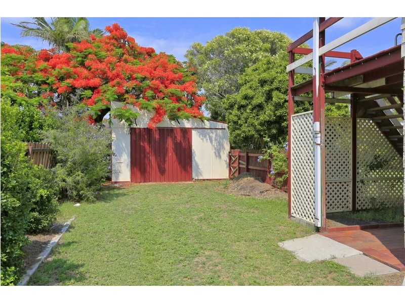 16 Esplanade, Innes Park QLD 4670