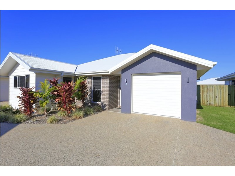 Villa 5 6 Back Hill Drive, Coral Cove QLD 4670