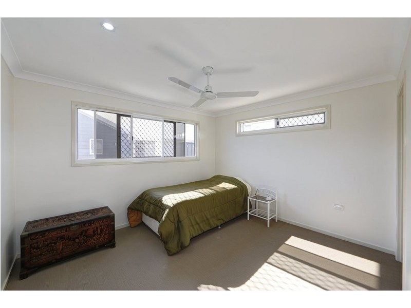 Villa 5 6 Back Hill Drive, Coral Cove QLD 4670