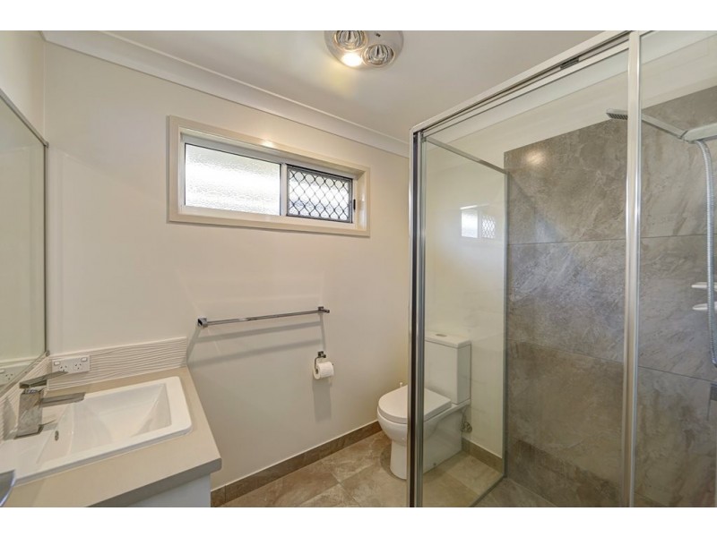 Villa 5 6 Back Hill Drive, Coral Cove QLD 4670
