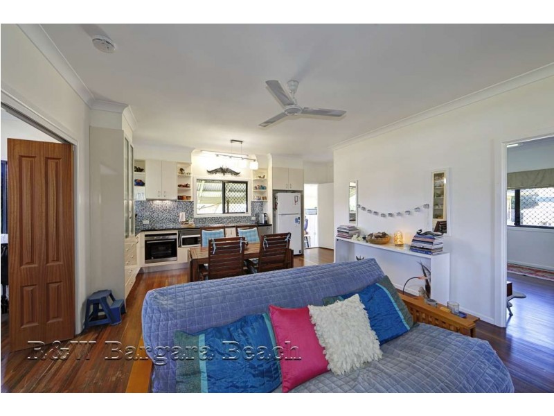 46 Burnett Heads Road, Burnett Heads QLD 4670