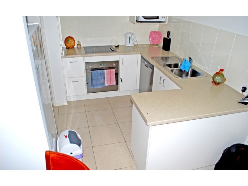 4/110 Woondooma Street, Bundaberg West QLD 4670