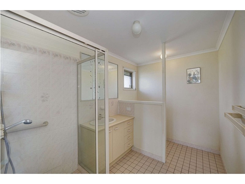 78 Barolin Esplanade, Coral Cove QLD 4670