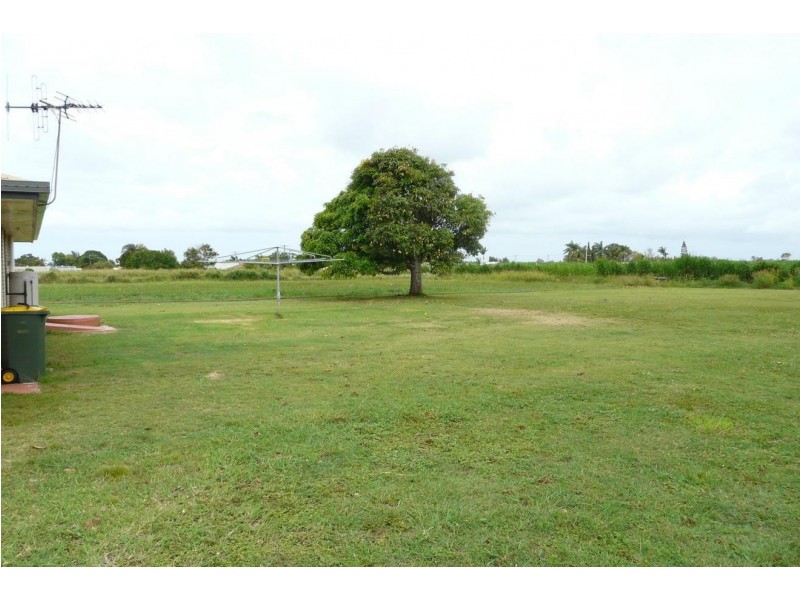 35 Sea Park Road, Burnett Heads QLD 4670