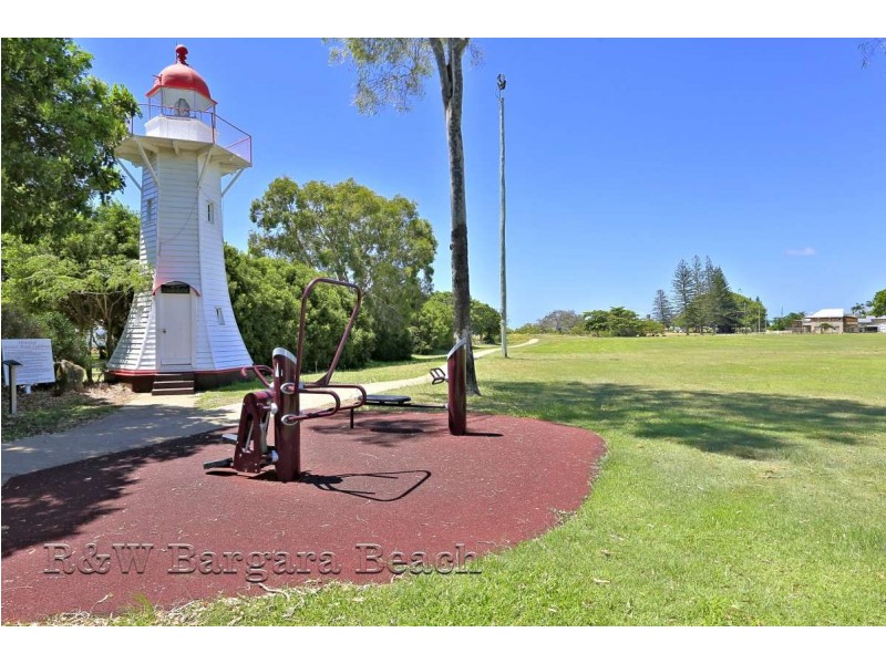 35 Sea Park Road, Burnett Heads QLD 4670