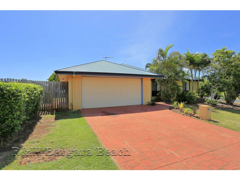 11 Rita Place, Coral Cove QLD 4670