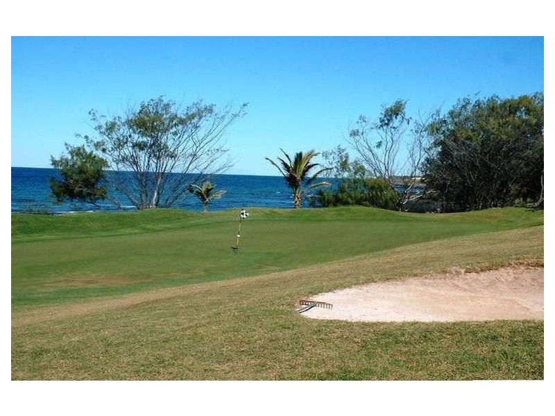 11 Raewood Close, Coral Cove QLD 4670