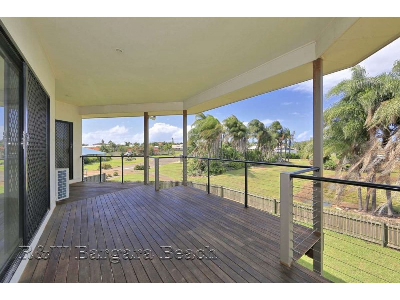 1 Robert John Circuit, Coral Cove QLD 4670