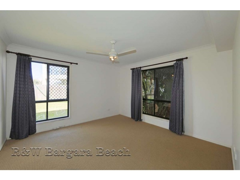 1 Robert John Circuit, Coral Cove QLD 4670