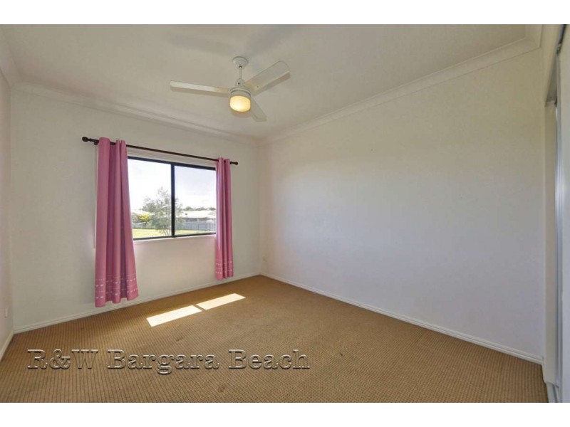 1 Robert John Circuit, Coral Cove QLD 4670