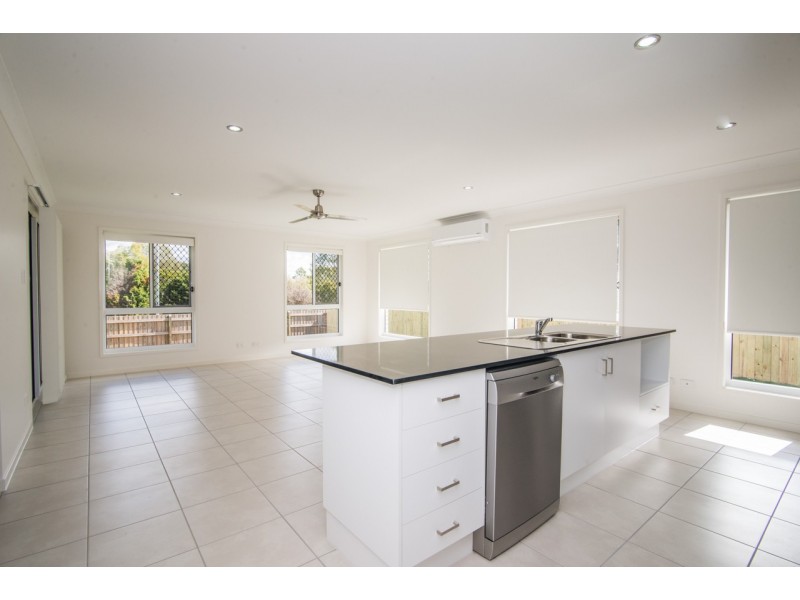 26 Banner Court, Branyan QLD 4670