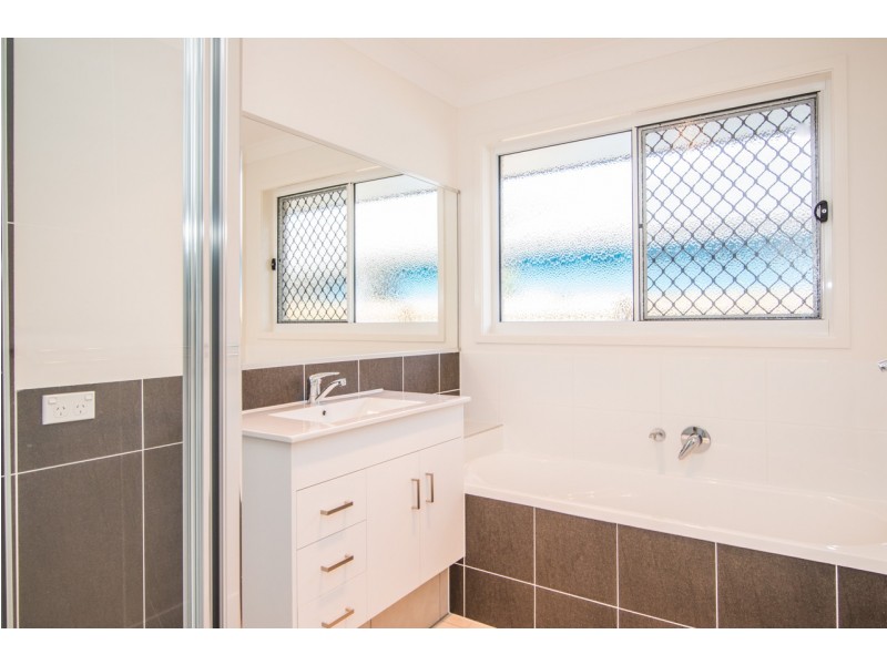 26 Banner Court, Branyan QLD 4670