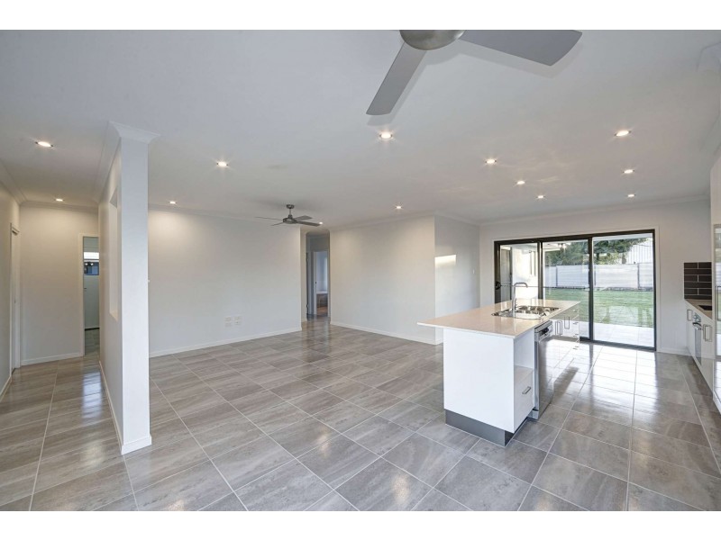 35 Burley Road, Innes Park QLD 4670