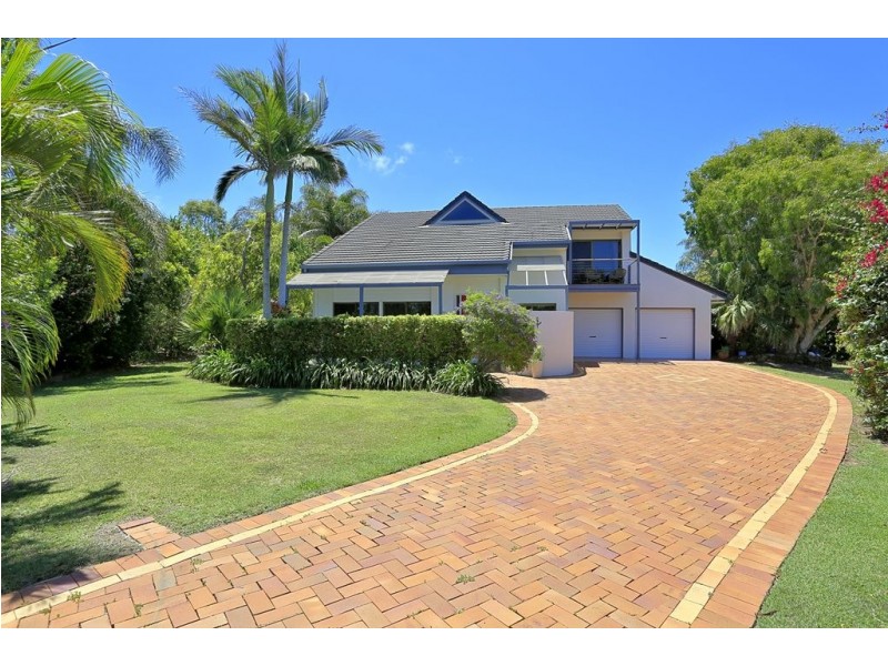 7 Majestic Place, Coral Cove QLD 4670