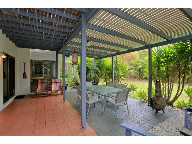 7 Majestic Place, Coral Cove QLD 4670