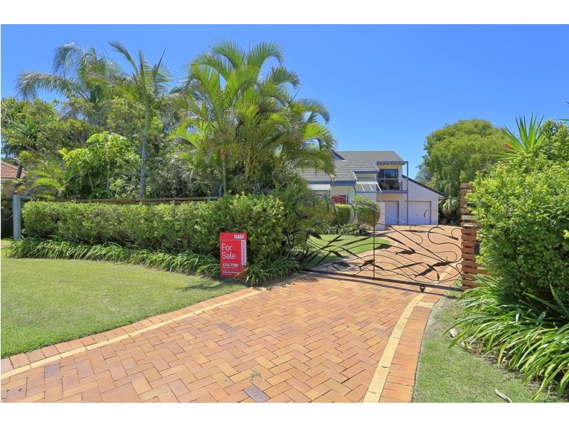 7 Majestic Place, Coral Cove QLD 4670