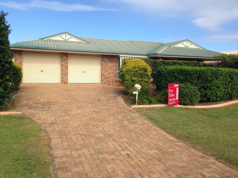 21 Peggy Drive, Coral Cove QLD 4670