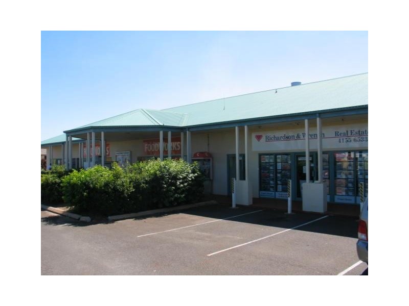 9 Betty Close, Coral Cove QLD 4670