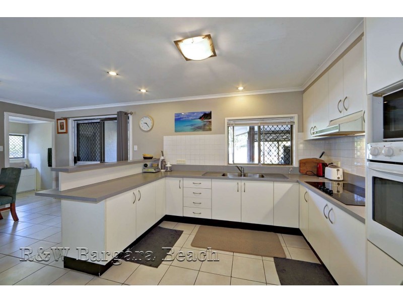 33 Davidson Street, Bargara QLD 4670