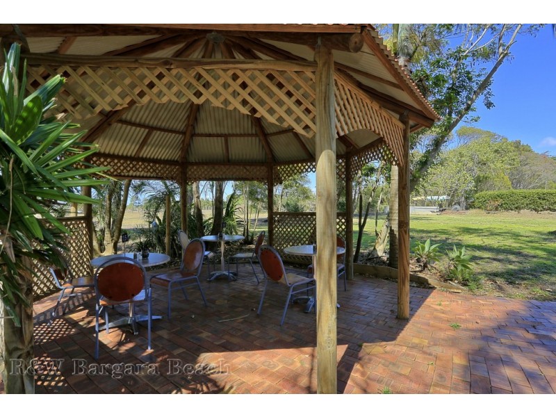 100 Hughes Road, Bargara QLD 4670