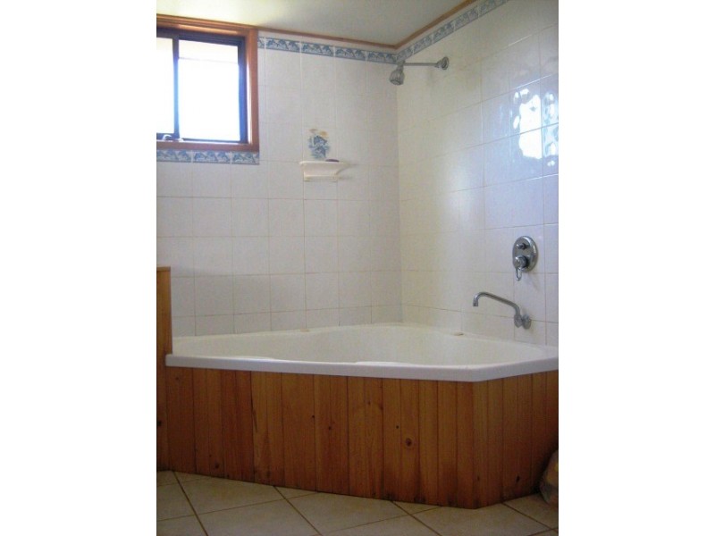 278 Burnett Heads Road, Burnett Heads QLD 4670