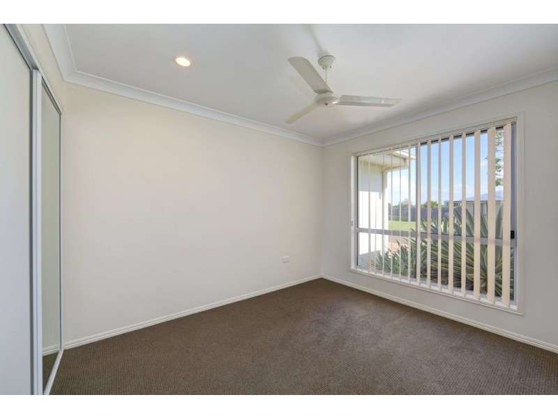 18 Belmonte Drive, Coral Cove QLD 4670