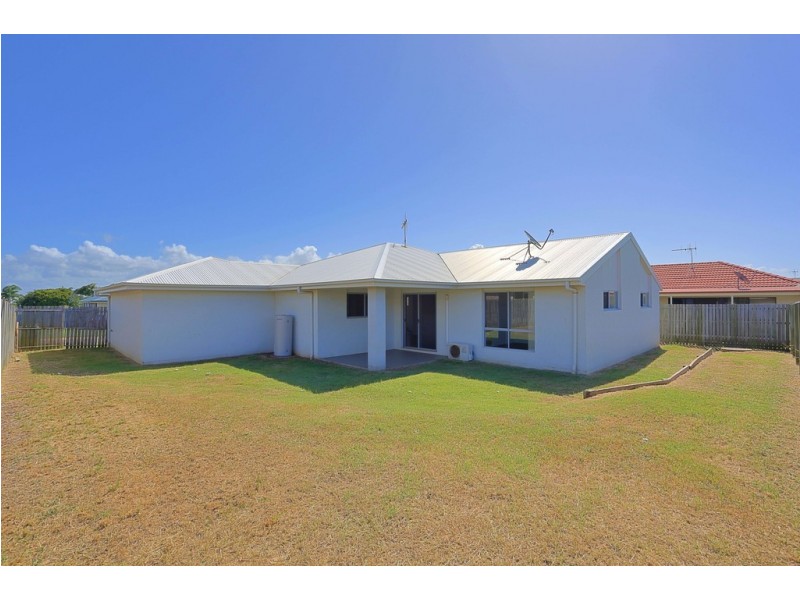 18 Belmonte Drive, Coral Cove QLD 4670