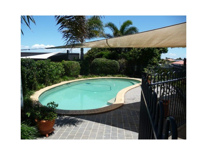 131 Barolin Esplanade, Coral Cove QLD 4670