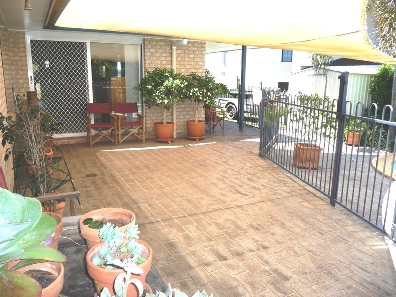 131 Barolin Esplanade, Coral Cove QLD 4670
