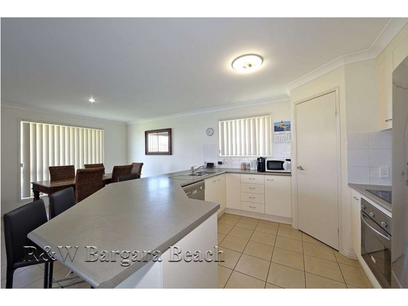 9 Blake Close, Coral Cove QLD 4670