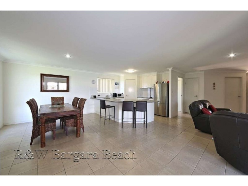 9 Blake Close, Coral Cove QLD 4670