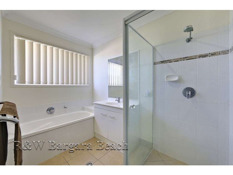 9 Blake Close, Coral Cove QLD 4670