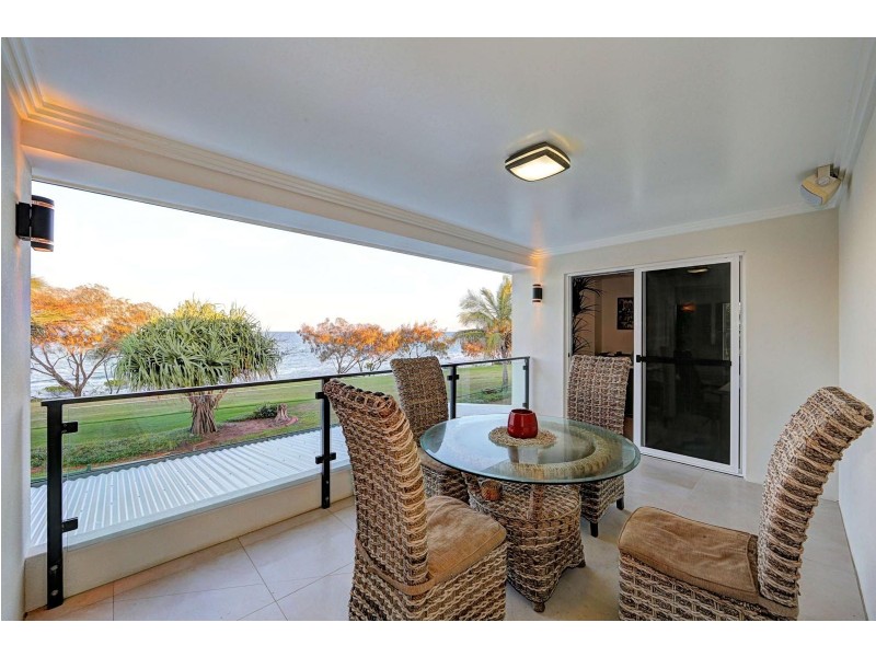 152 Barolin Esplanade, Coral Cove QLD 4670