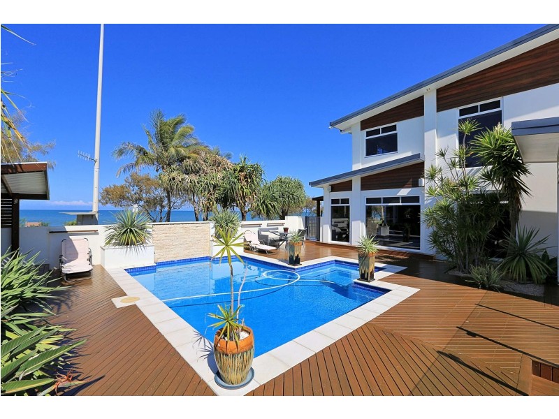 152 Barolin Esplanade, Coral Cove QLD 4670