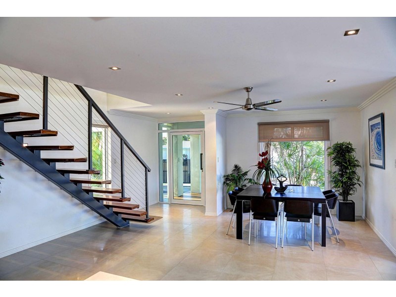152 Barolin Esplanade, Coral Cove QLD 4670