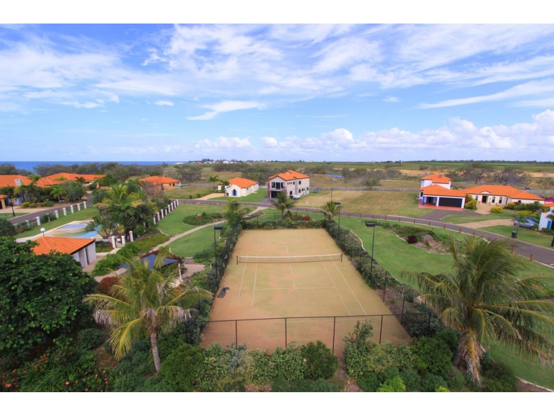 30 Chantelle Circuit, Coral Cove QLD 4670
